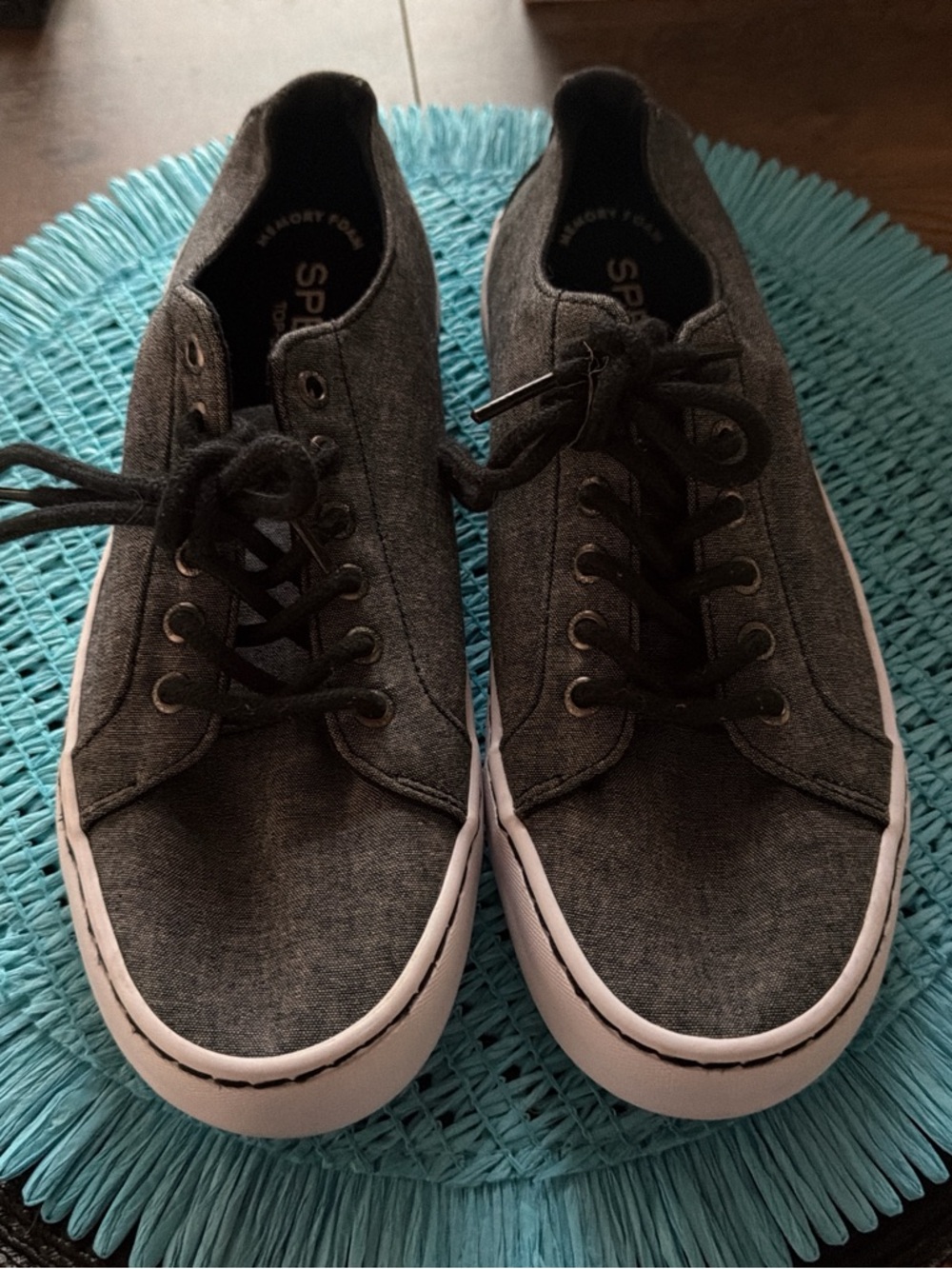 Sperry Men’s Dark Gray Canvas Low-Top Sneakers
